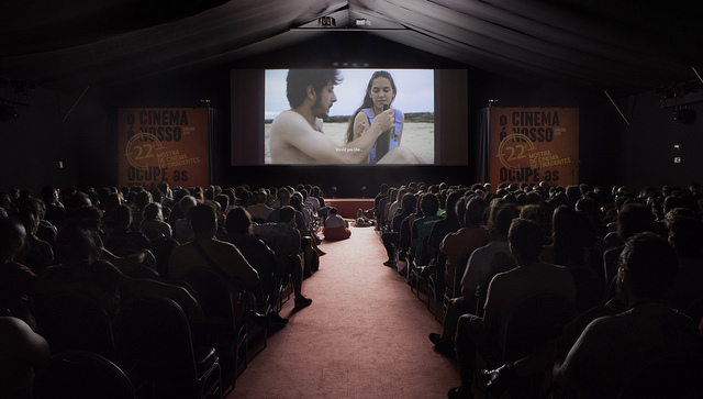 Exibição de "Superpina" no Cine Tenda - Foto: Jackson Romanelli/Universo Produção