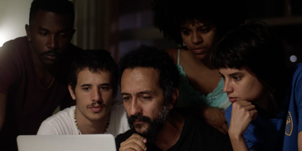 "Fim de Festa" (2019) - Distribuição: Imovision