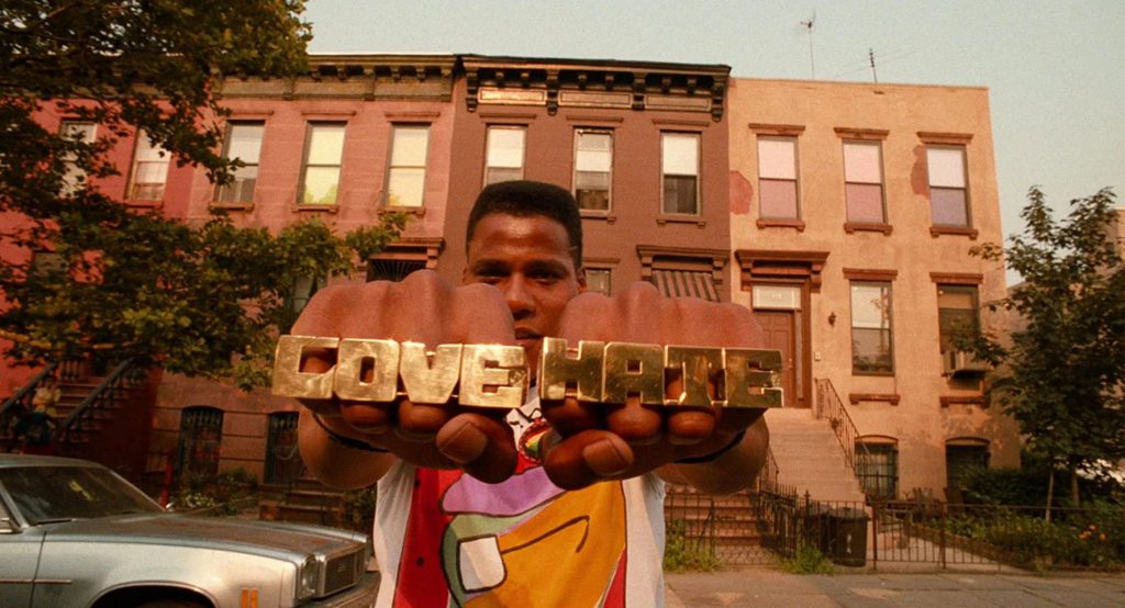 "Faça a Coisa Certa" (Do the Right Thing, 1989) - Distribuição: Universal Pictures