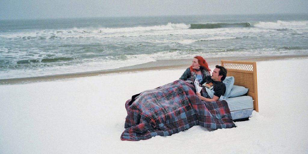 "Brilho Eterno de uma Mente Sem Lembranças" (Eternal Sunshine of the Spotless Mind, 2004) - Foto: Focus Features/Divulgação