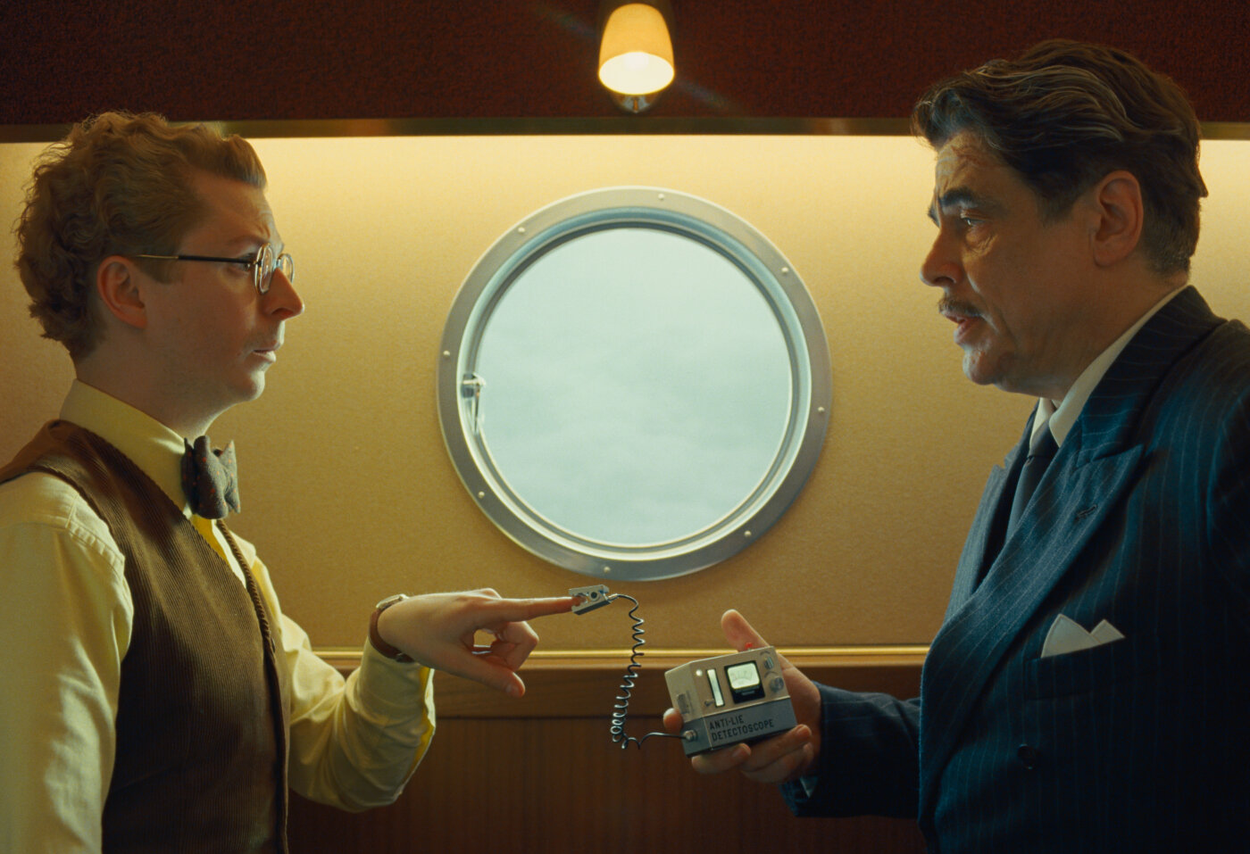 "O Esquema Fenício" (The Phoenician Scheme, 2025), de Wes Anderson - © Universal Pictures