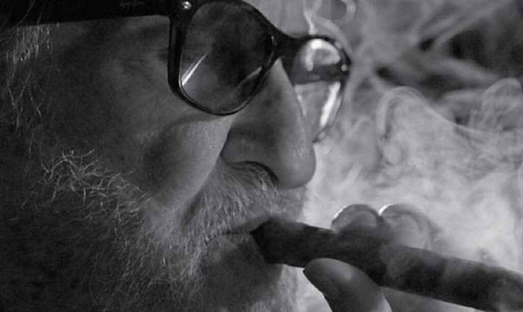 Ruy Guerra em "O Homem que Matou John Wayne" (2017), de Diogo Oliveira e Bruno Laet - Divulgação