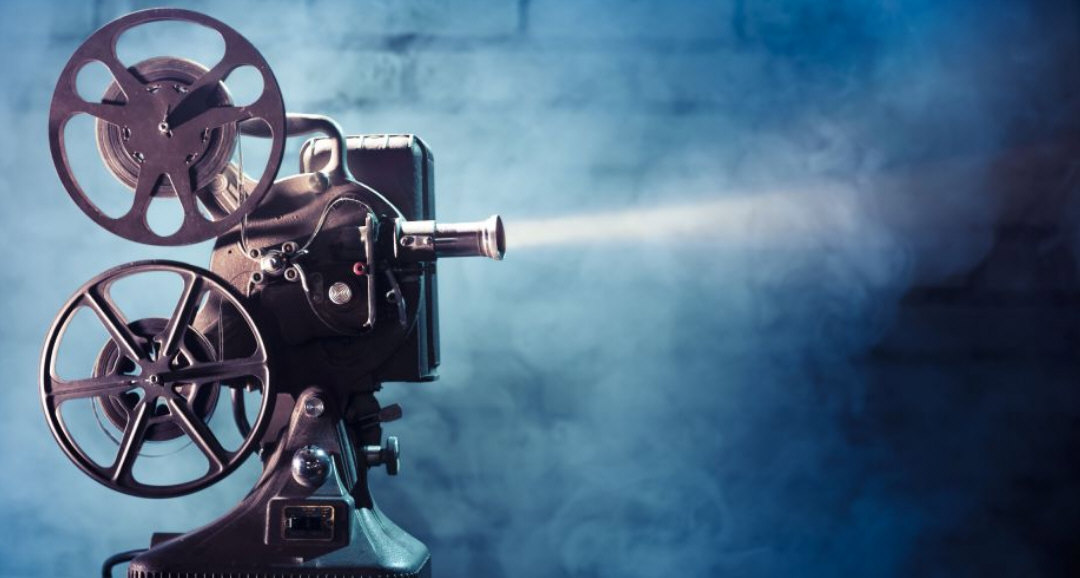 Espelhos de Prata: Filmes que Moldaram a Identidade da Cultura Contemporânea