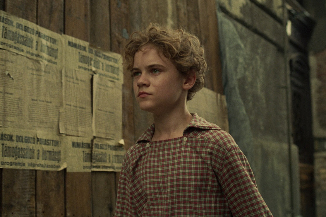 "O Órfão" (Árva, 2025), de László Nemes - Foto: MUBI/Divulgação